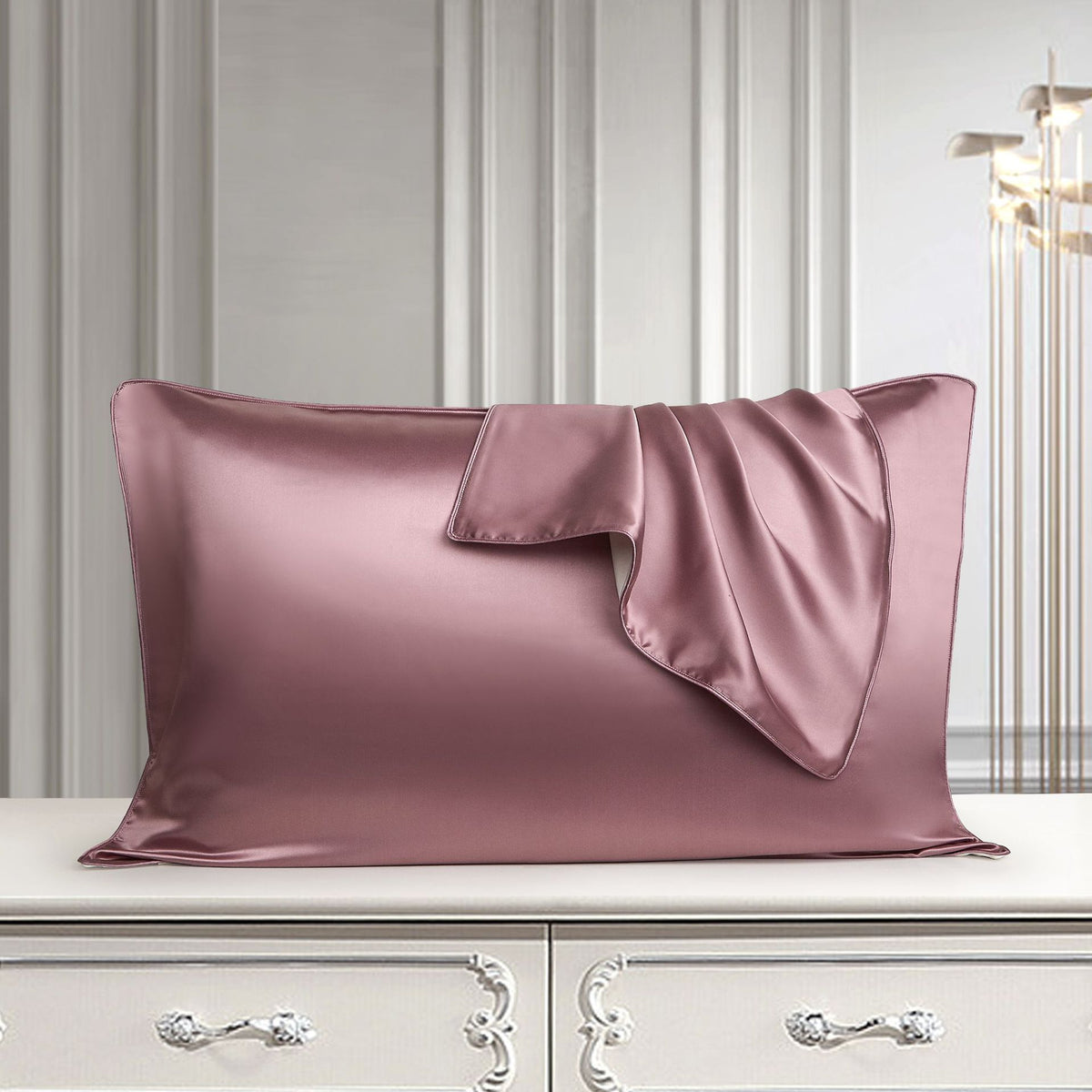 Luna Mulberry Silk Pillowcase